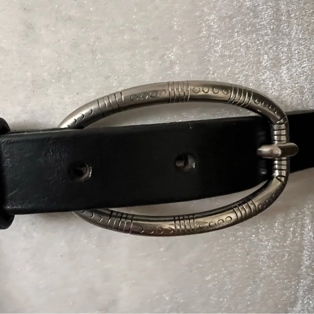 albatros belt black leather silver toned buckle & rings made in Italy EUC - Picture 4 of 6